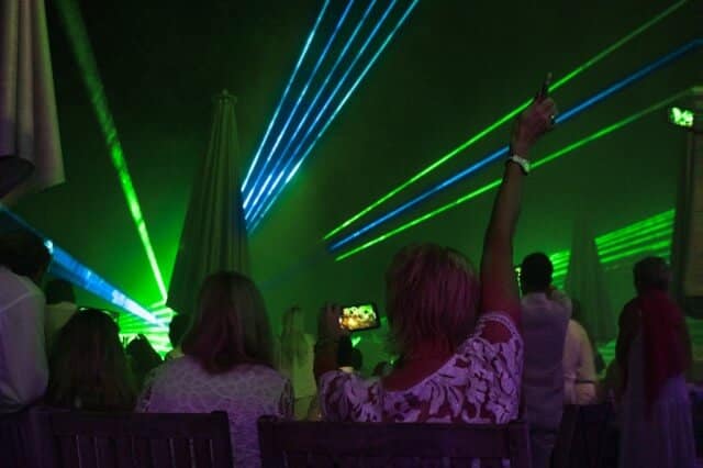 Lasershow zur Firmenfeier und Vereinsfeier auf dem Golfplatz